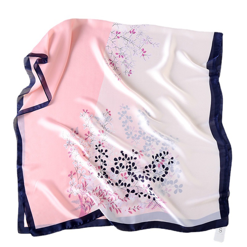 Nuevo Satén de seda larga imitación de seda primavera y verano playa protector solar bufanda de las mujeres estilo coreano al aire libre dulce impreso chal al por mayor