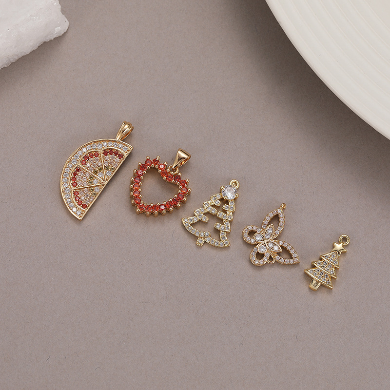 7g Weight Zircon Inlay Material 1 Piece Copper Zircon Christmas Tree Heart Shape Butterfly Elegant Simple Style Streetwear