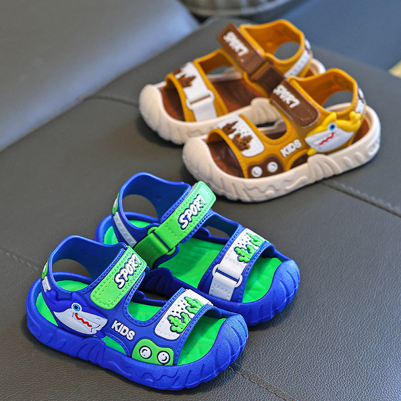 Sandalias para bebés varones de verano nuevos dedos de moda transpirables zapatos de playa para bebés con suela suave zapatos antideslizantes para niños pequeños
