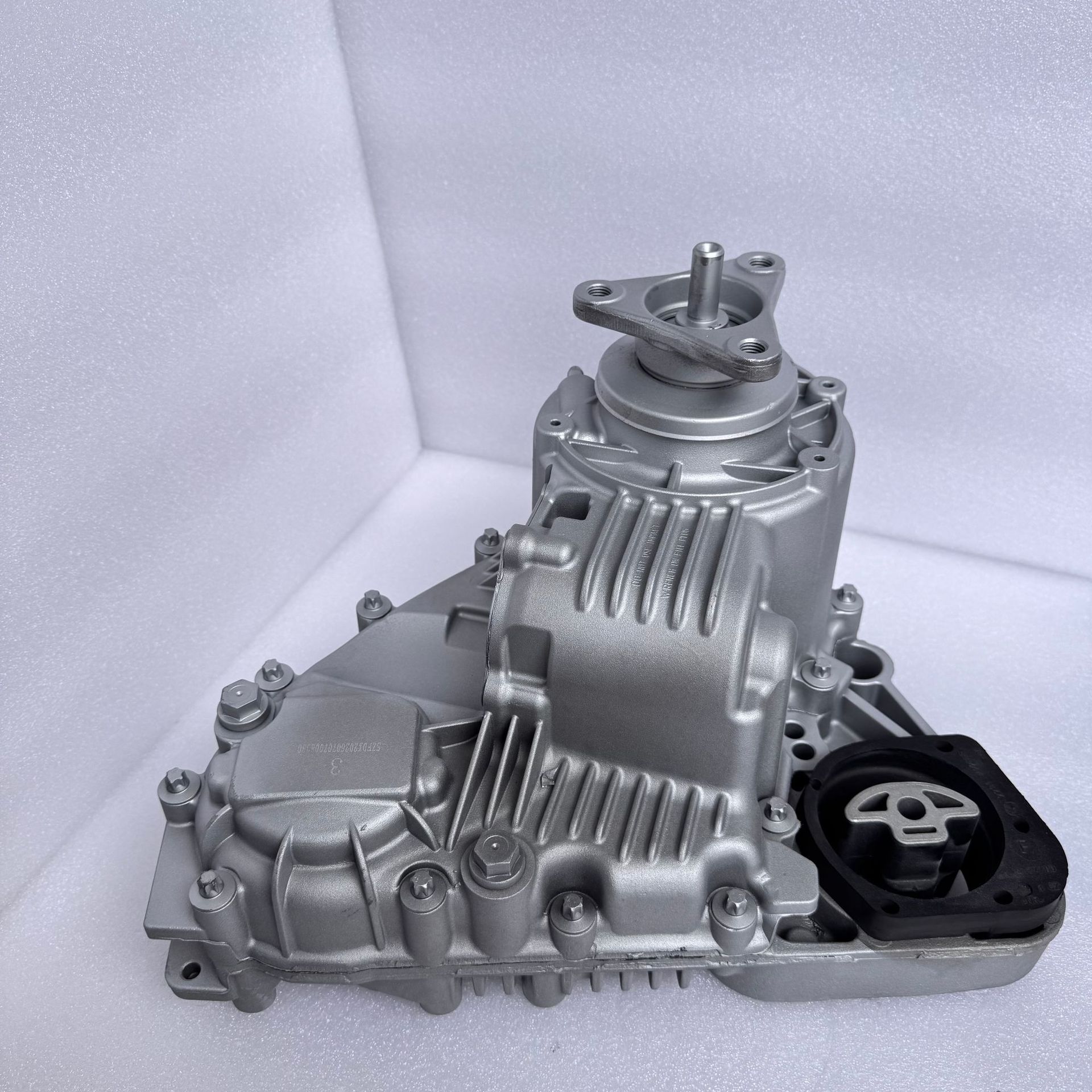 Four-wheel drive transfer case ATC400 ATC-400 27107573216 27103455136 is suitable for BMW