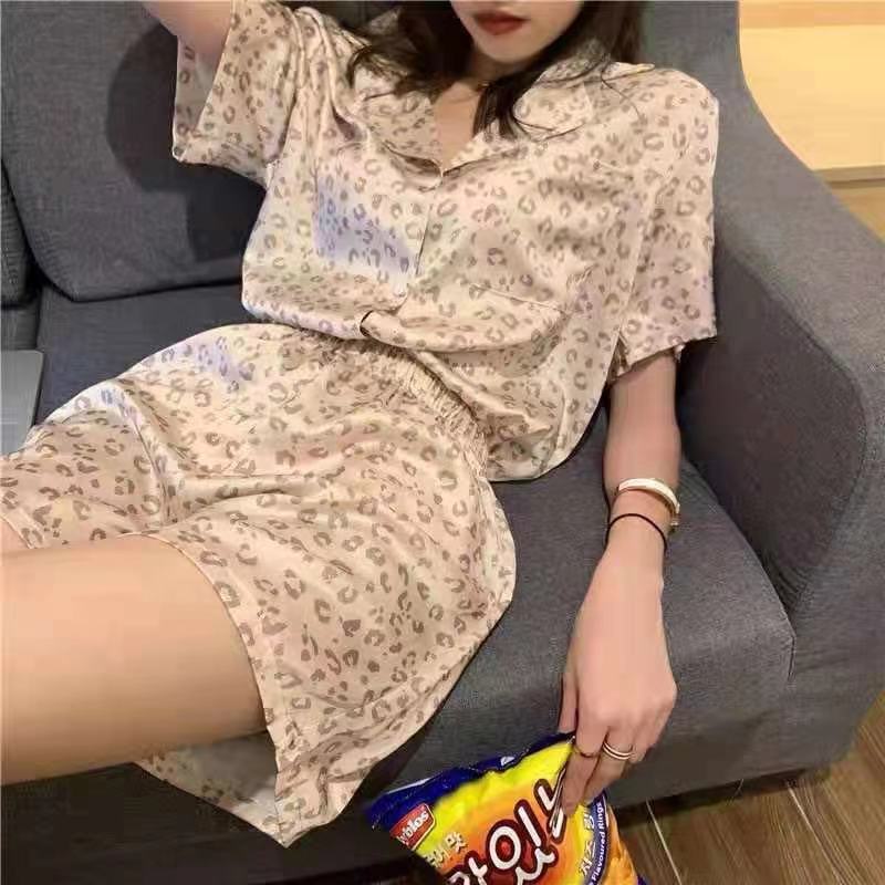 Nuevo estilo coreano pijamas de las mujeres cardigan verano oso japonés INS en línea celebridad manga corta estudiante delgada homewear traje
