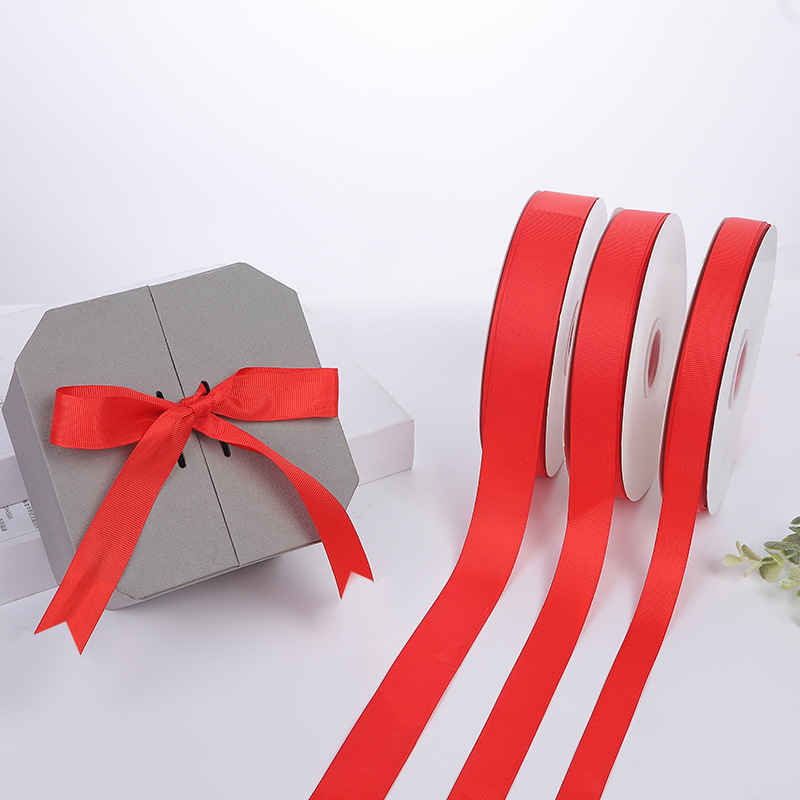 Cinta de hilo rojo directo de fábrica cinta de poliéster cuerda portátil accesorios de ropa cinta de embalaje en la tira de embalaje de borde de stock