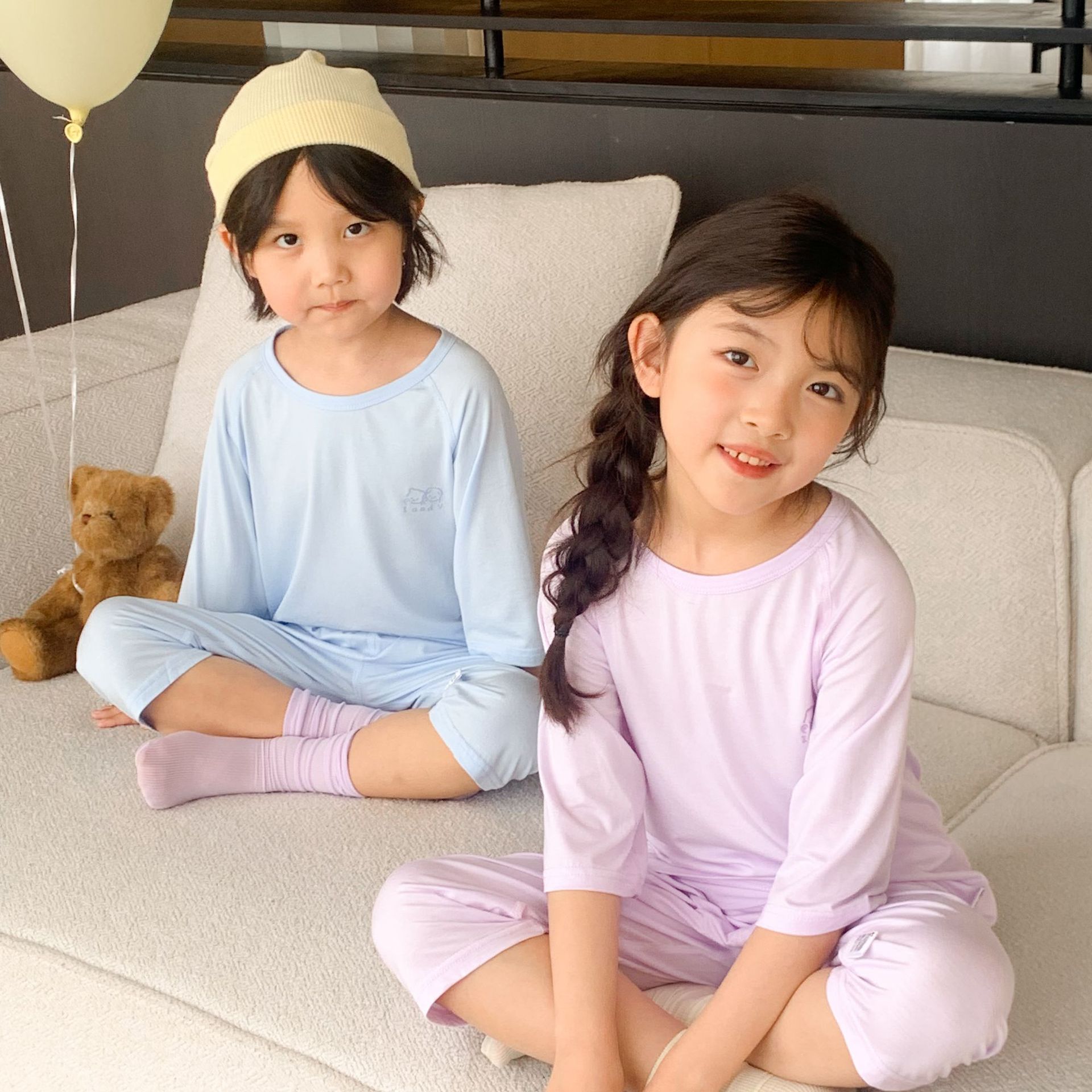 Pijamas de niños de Tiansie, niños insertados en mangas sin hueso, ropa de hogar delgada coreana, ropa de aire acondicionado de verano para niños de tamaño medio y grande