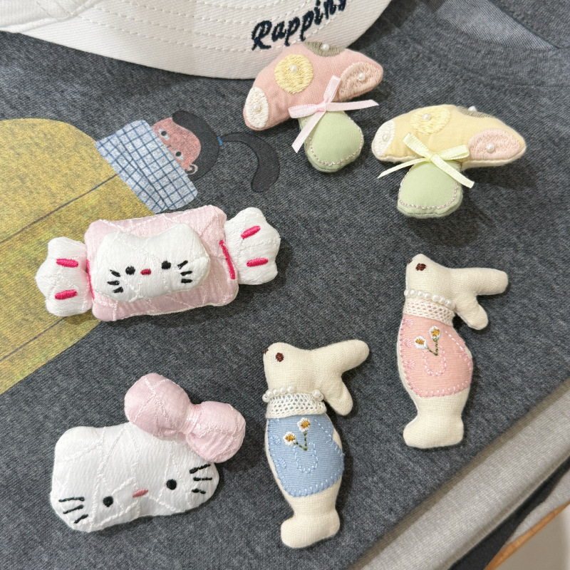Cartoon Plush Fabric Pearl Rabbit Mushroom KT Cat Doll Brooch Leggings Headwear Accessories