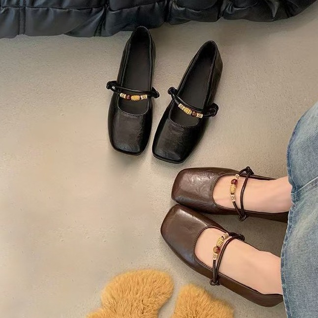 2026 nuevo estilo francés de verano de moda multicolor, zapatos de cuero perezosos de un solo pie de moda de Mary Jane