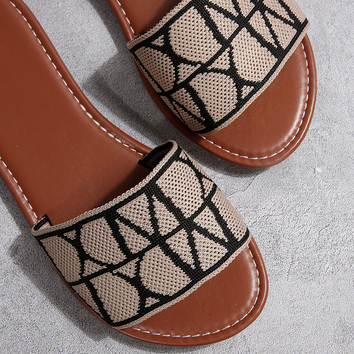 Round Toe Plus Size Flat Slippers Women's Casual Style Mesh One Strap Women's Sandals_voghion.com