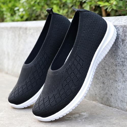 Old Beijing cloth shoes for women 2024 cross-border new style fly woven shoes casual shoes foreign trade soft sole middle-aged and elderly mother's shoes