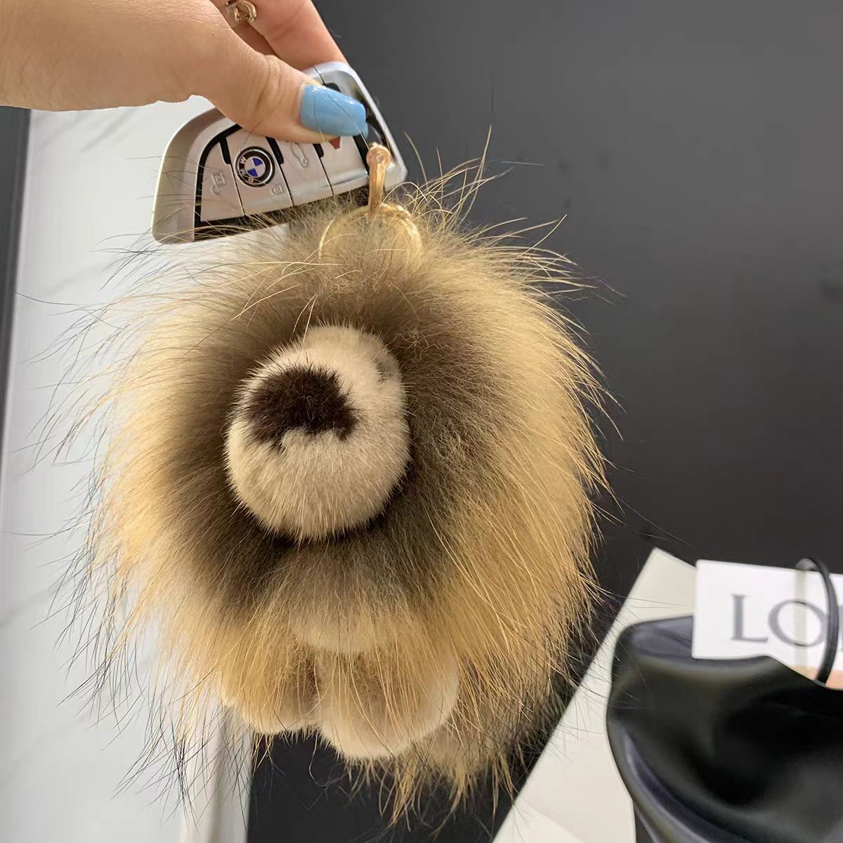 Imitación de visón pequeño león colgante bolso colgante lindo muñeca de peluche Simba llavero de automóvil colgante regalo