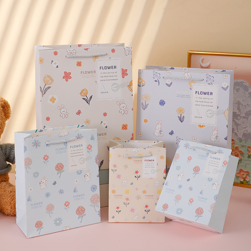 New Cartoon gift bag handbag cute small flower rabbit gift bag birthday gift bag wholesale New Cartoon gift bag handbag cute small flower rabbit gift bag birthday gift bag wholesale