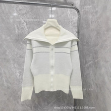 ���͸߶�Ů�b�߰汾 �p���ϻ���ĸ�Ứ�Еr��ᘿ��_���Bñ����Ů