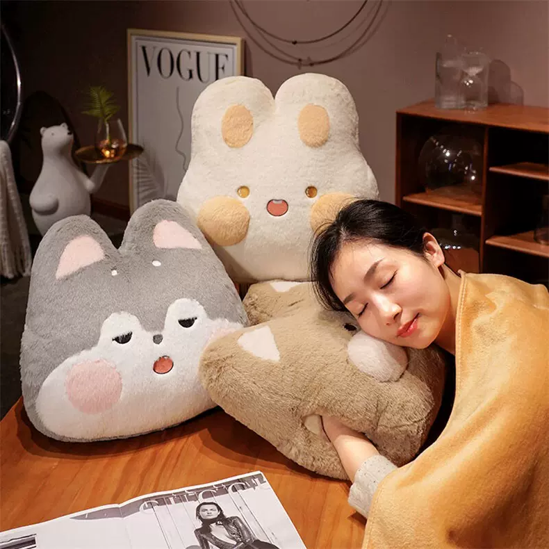 卡通可爱兔子哈士奇狗狗猫咪暖手抱枕兔年吉祥物暖手捂毛毯三合一