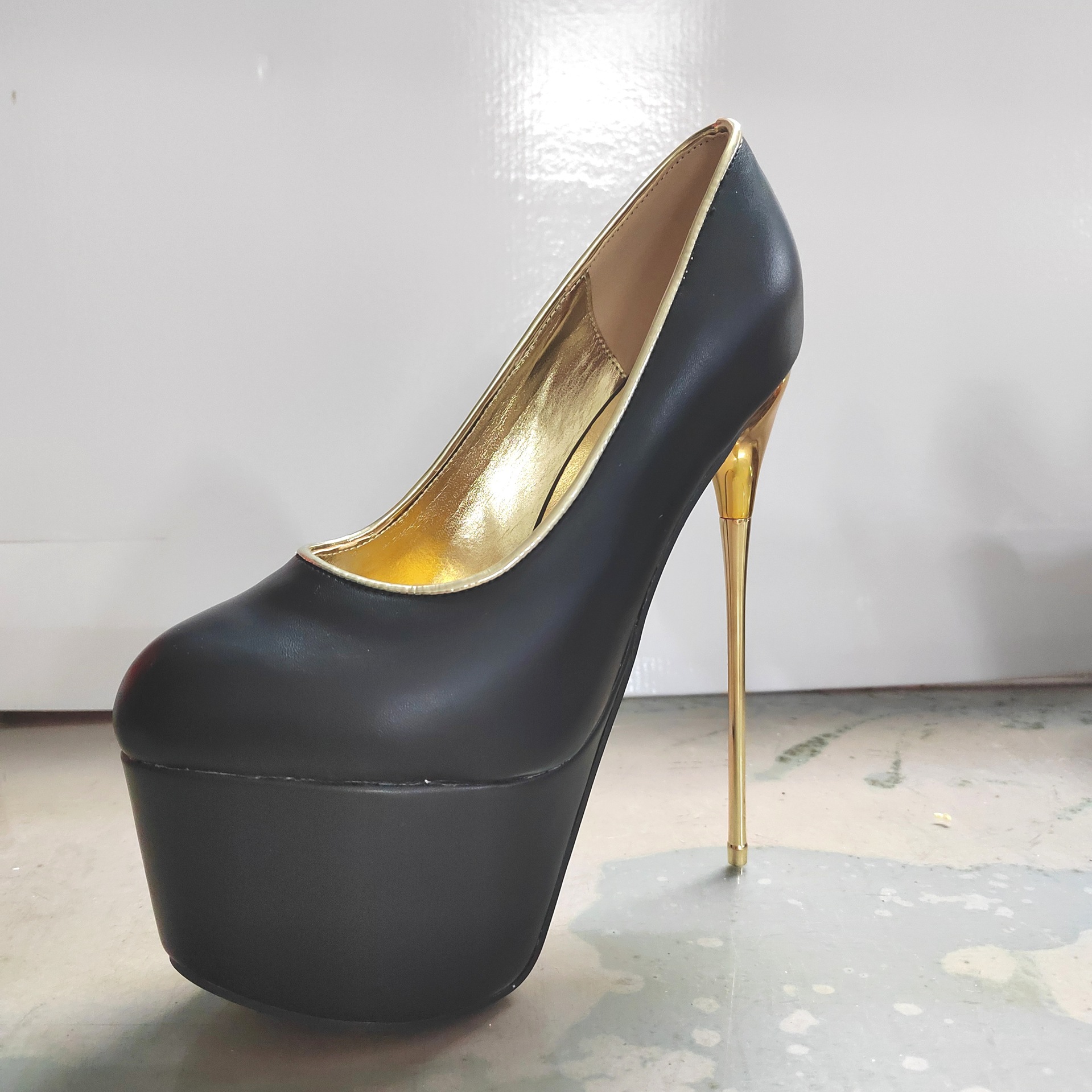 Boot nữ cổ cao ôm bắp chân gót siêu nhỏ 19 cm màu đỏ tươi — Màu đỏ tươi chi tiết 1