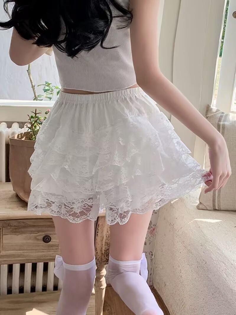 家jk安全ズボンの女性は夏の薄いタイプの半ズボンの5層のレースの底のズボンを着てゆったりとスカートのカボチャのズボンを配合します。