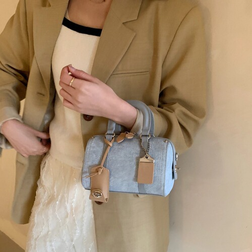 Fashion American Retro Design Denim Blue Pillow Bag for Women 2024 New Style Versatile Sweet Cool Mini Boston
