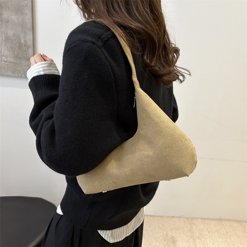 Bolsa de viaje ocio retro de gran capacidad para mujeres 2024 nuevo otoño y invierno bolso especial de nicho popular con bolso de hombro