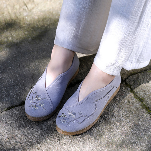  female flat old Beijing cloth shoes comfortable retro beef tendon bottom shoes hanfu shoes embroidered shoes 