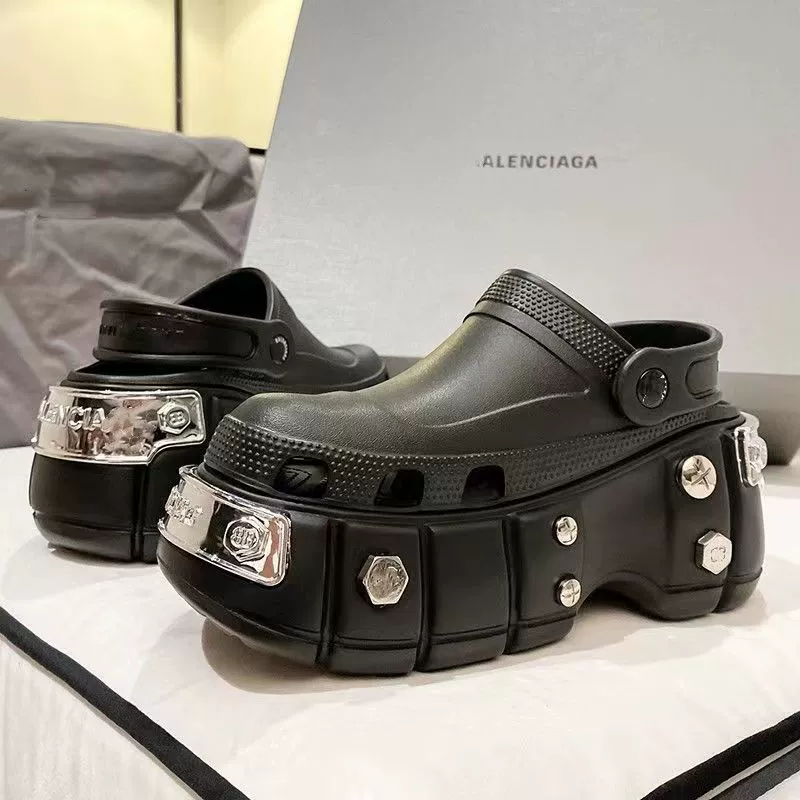 Fashionable universal shoes for men and women for beloved, non-slip slippers platform, city style, punk style