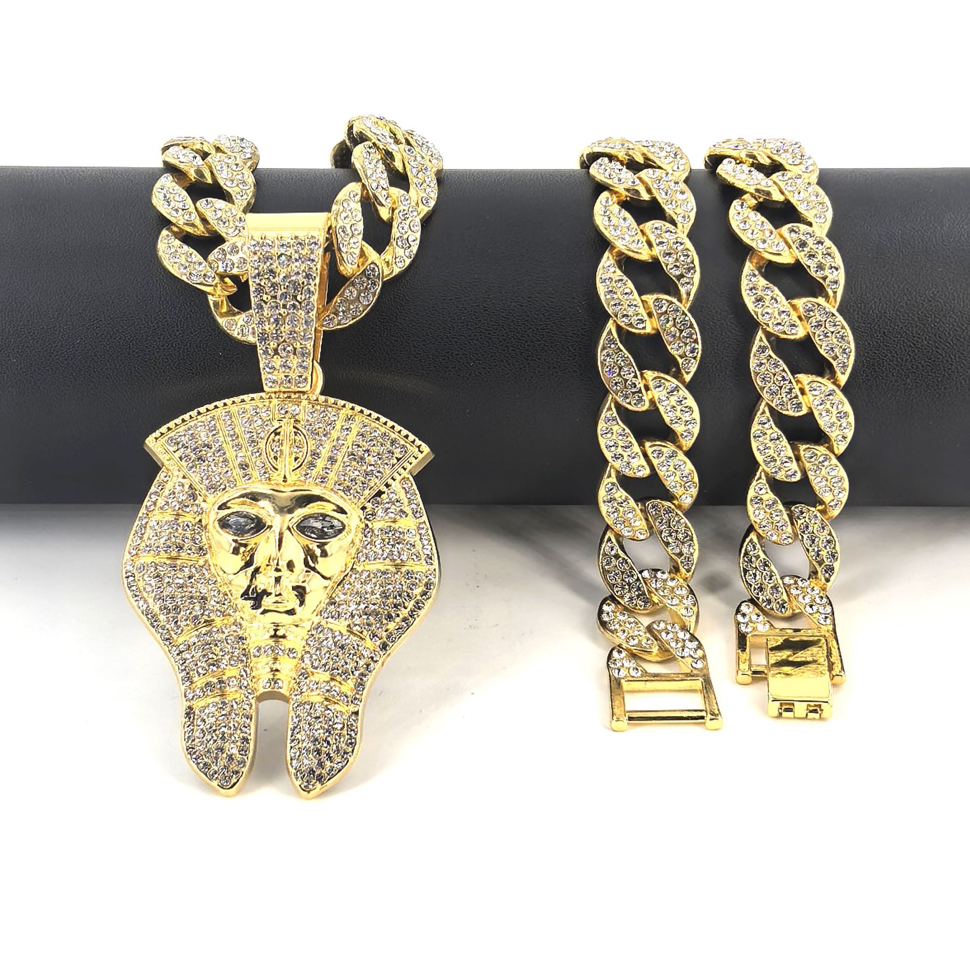 Europa y los Estados Unidos creativos hip hop diamantes retrato colgante avatar modelado exagerado moda hip hop accesorios clavículas al por mayor