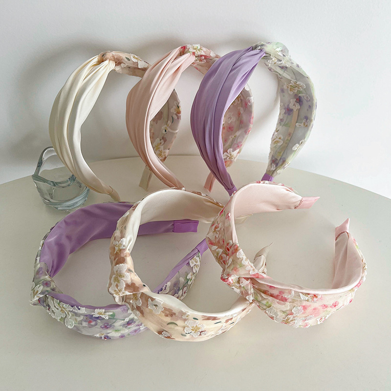 180g Weight Hair Band Hair Accessories Type 1 Piece Quantity Casual, Holiday, Daily Occasion Knot, Flower Pattern All Seasons Season Women's Gender Criss Cross Design Elegant, Korean Style Style Elegant Korean Style Women's Knot Flower Criss Cross Hair Band 1