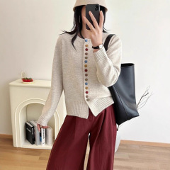 秋冬彩扣针织衫开衫外套女春秋新款宽松毛衣灰色早秋时尚女装上衣