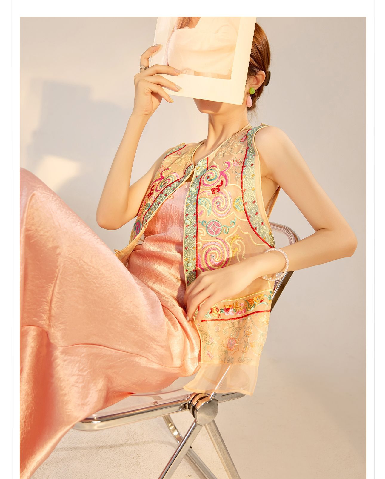 Áo vest cổ đứng phong cách retro Trung Hoa, thiết kế thêu, chất liệu tơ dâu tằm, mẫu ZX N4045 — Màu đen, Hồng mơ chi tiết 9