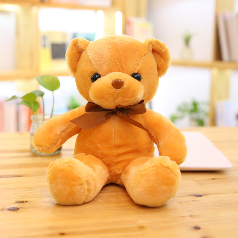 Muñeca de oso de agarre de 8 pulgadas, lanzamiento de boda, muñeca de peluche de oso de diez colores, muñeca de peluche de regalo