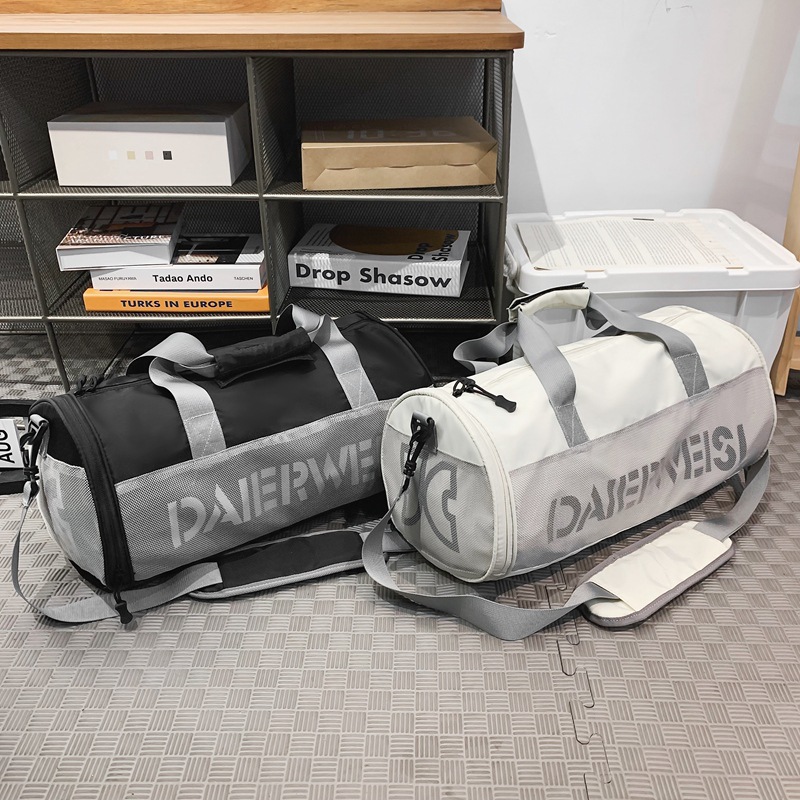 Bolsa cilíndrica simple de letras de gran capacidad nueva moda bolsa deportiva de fitness bolsa de viaje ligera a prueba de agua