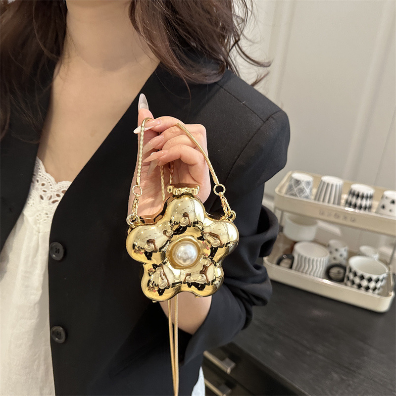 越境蝶金属口紅包2025新型女性カバンファッション晩餐カバンミニチェーン斜めショルダーバッグ夏卸売り|undefined