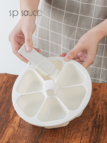 Rice ball mold triangular rice ball lunch box Japanese sushi mold six-in-one seaweed rice making tool