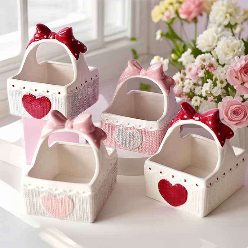 Cesta de cerámica rosa de corazón de niña Cesta de almacenamiento de flores para el hogar Cesta de almacenamiento de flores azules