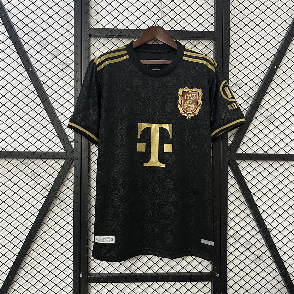 2526 nueva camiseta del Bayern versión tailandesa de manga corta masculina local y visitante 125 aniversario de la versión conmemorativa del uniforme de fútbol del Oktoberfest