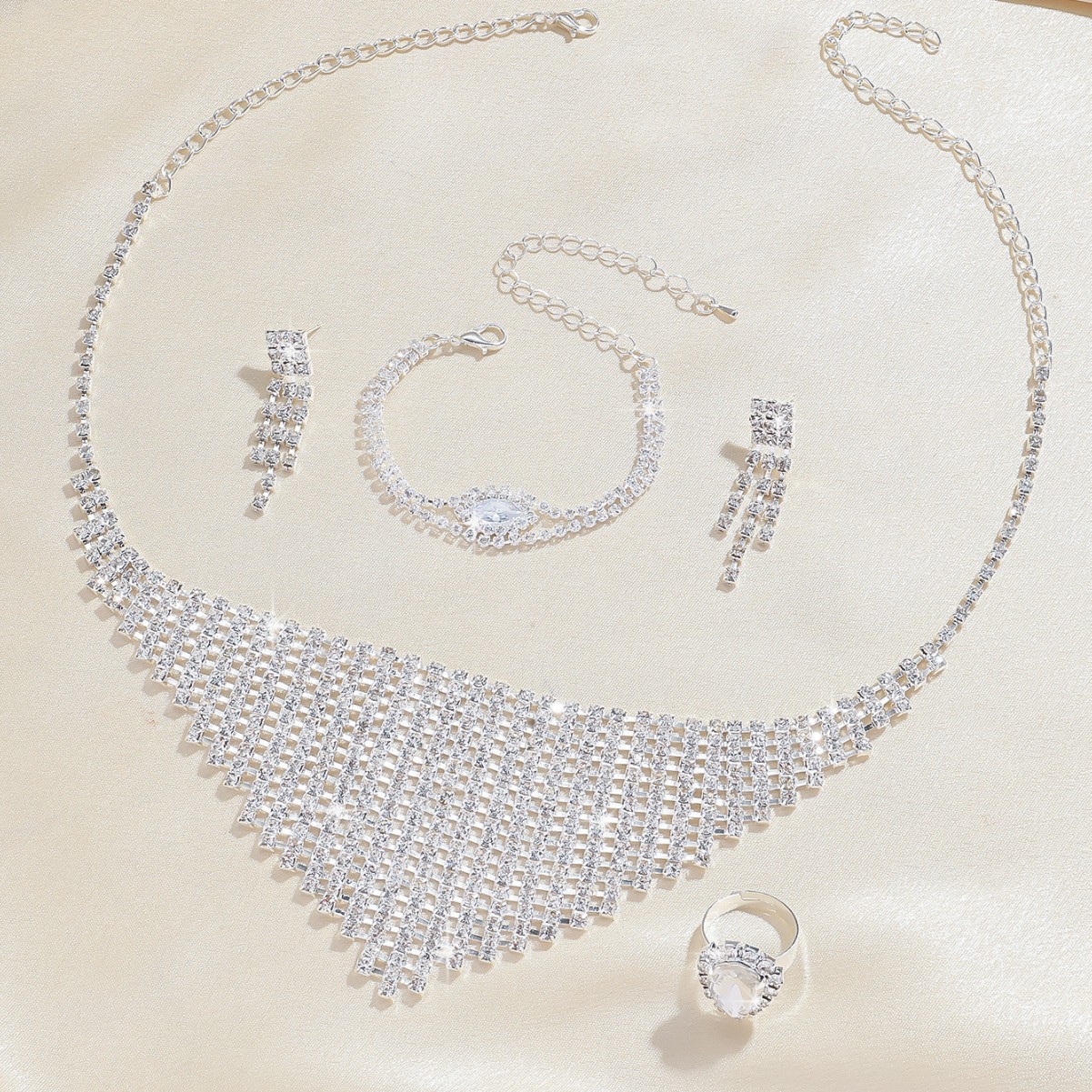 Braut Schmuckset Mit Strasssteinen Für Hochzeitskleider_voghion.com