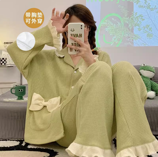 High-value Pajamas Women's Spring and Autumn Long-sleeved Pants with Chest Pad Integrated 2024 New Summer Cotton Home Clothes for Going Out High-value Pajamas Women's Spring and Autumn Long-sleeved Pants with Chest Pad Integrated 2024 New Summer Cotton Home Clothes for Going Out