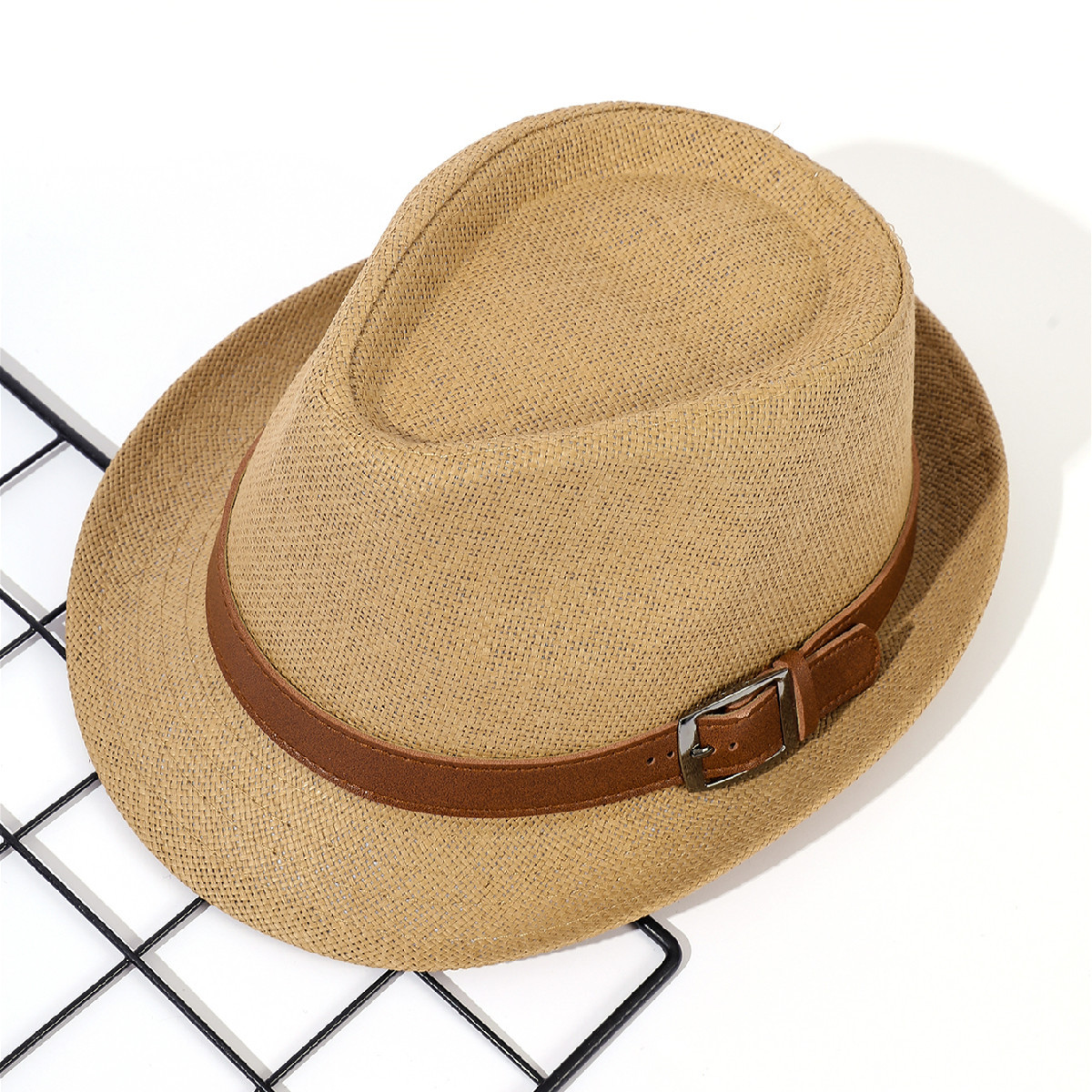 Sombrero de paja de verano de los hombres de estilo coreano de moda pequeño bombín sombrero de protección solar de las mujeres sombrero de sol británico retro Caballero sombrero de jazz