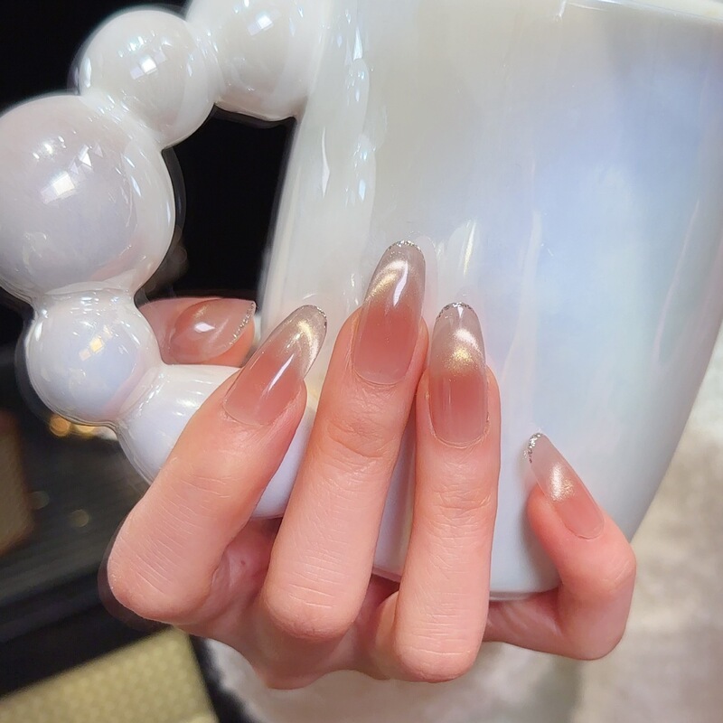 (Manual spray gun) Smile Cat's Eye Blush Phototherapy Nail Art Hand-worn False Nail Patch
