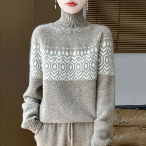 Women's High-End High-Neck Wool Sweater 100% Pure Wool Autumn/Winter New Embroidered Thick Warm Loose Knit Top