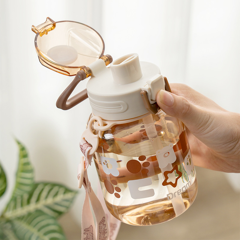 子供用ウォーターカップ、プラスチック製ビッグベリーカップ、見栄えの良い大容量、インターネットセレブストローカップ、漫画ストラップ、学生用トンウォーターボトル|undefined
