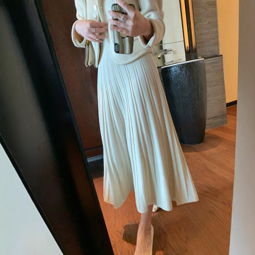 Shopping Mall with 2024 New Joker White Chanel High Waist A- line Skirt Skirt