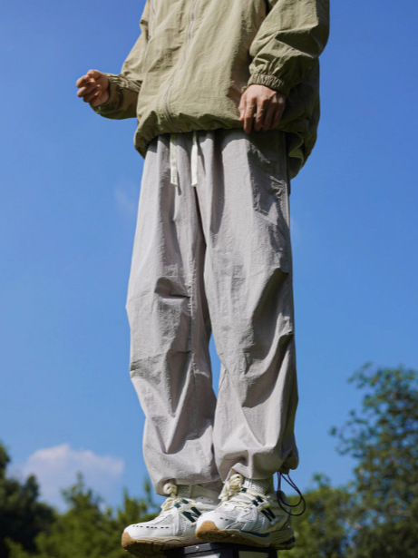 Men's fashionable skydiver