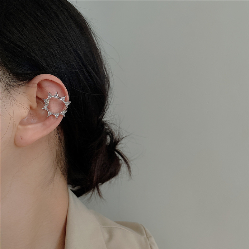 Fashion Triangle Zircon Ear Bone Clip display picture 15