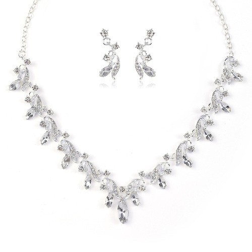 Korean Style Bridal Necklace and Earrings Set Crystal Gemstone Short Clavicle Chain Women's Two-piece Set Fashion Accessories Versatile