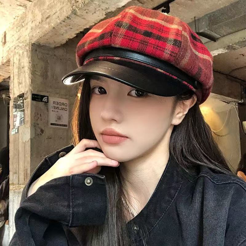가죽챙 체크무늬 모직 팔각모자-[레드]