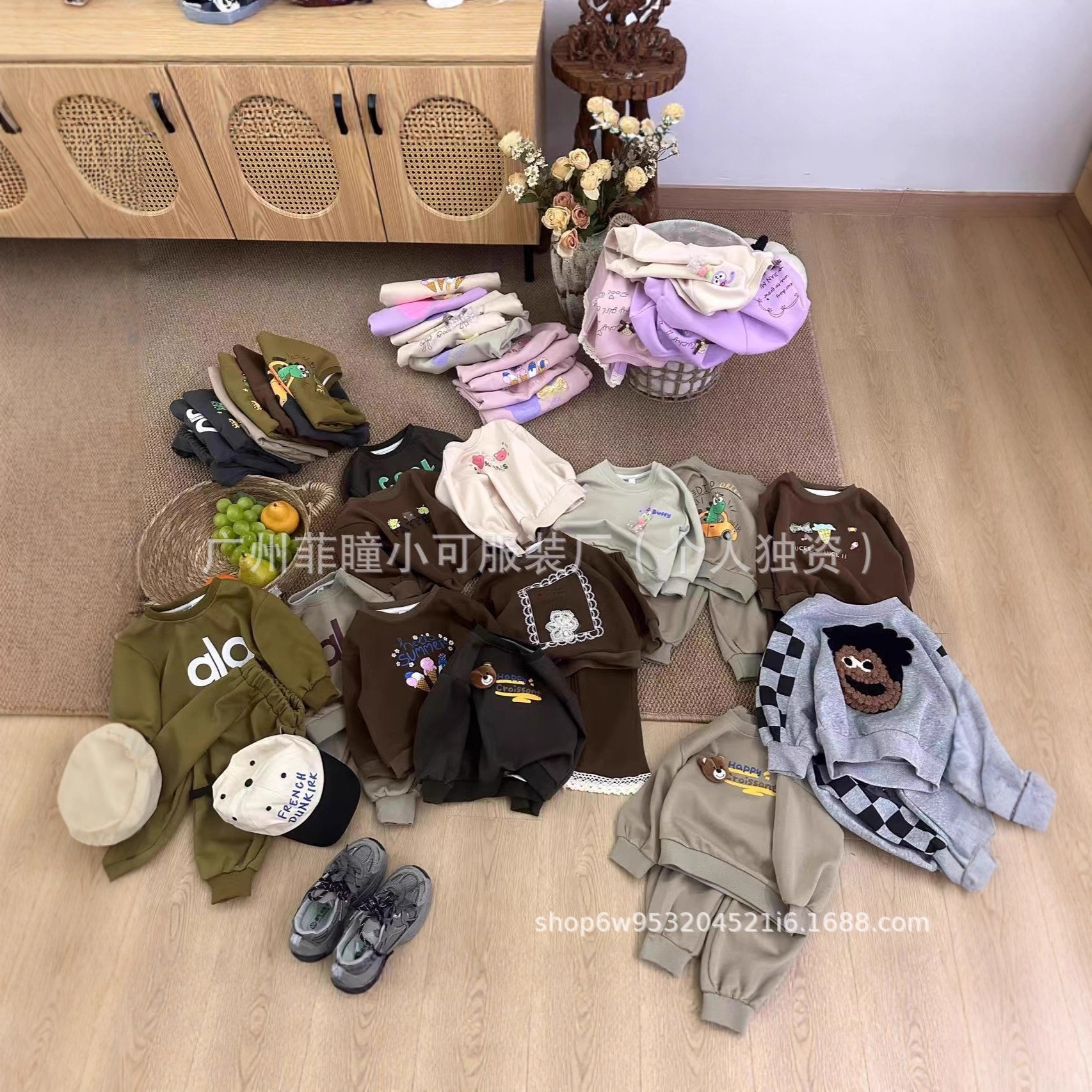 洛小米 童装秋冬卫衣套装外贸尾单工厂批发 湖州织里童装尾货清货