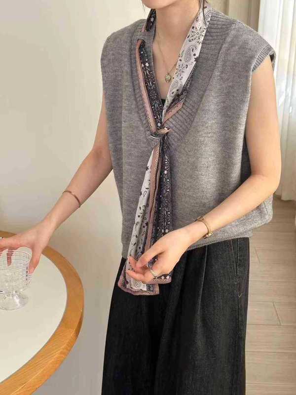 韩系v领纯色丝带针织马甲女2025秋冬季新款宽松百搭气质毛衣背心|undefined