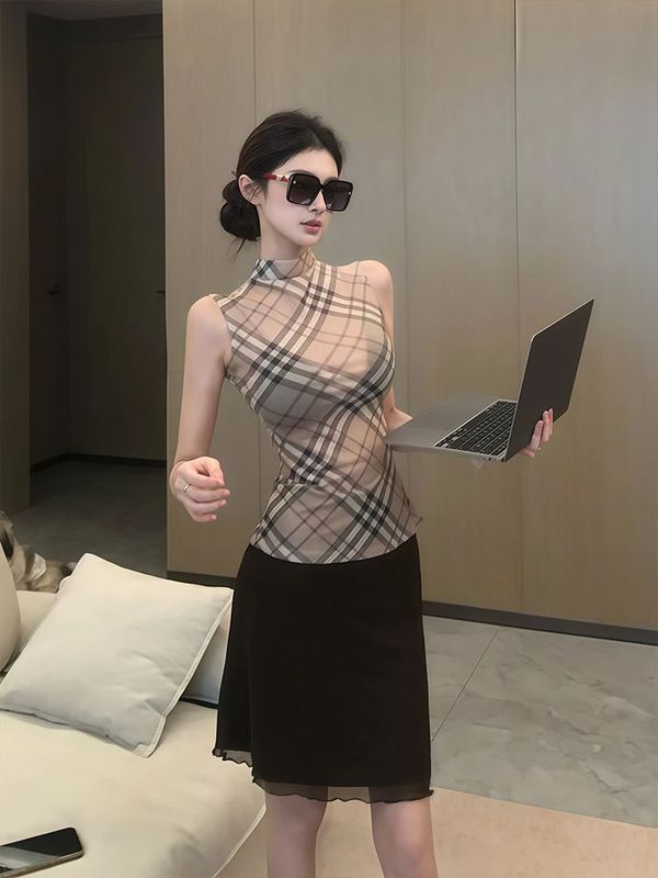 辣妹半高领无袖吊带背心女2025夏季新款外穿气质修身显瘦格纹上衣|undefined