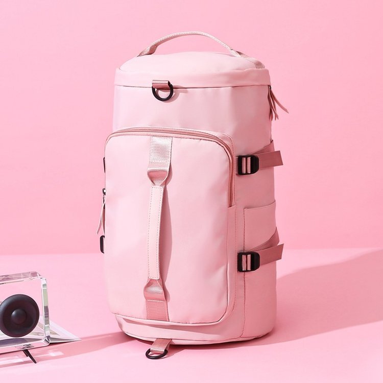 Three-in-one travel bag (with dry and wet separation) (independent shoe compartment) (can be worn as a shoulder bag or backpack) can be worn crossbody or as a backpack Three-in-one travel bag (with dry and wet separation) (independent shoe compartment) (can be worn as a shoulder bag or backpack) can be worn crossbody or as a backpack
