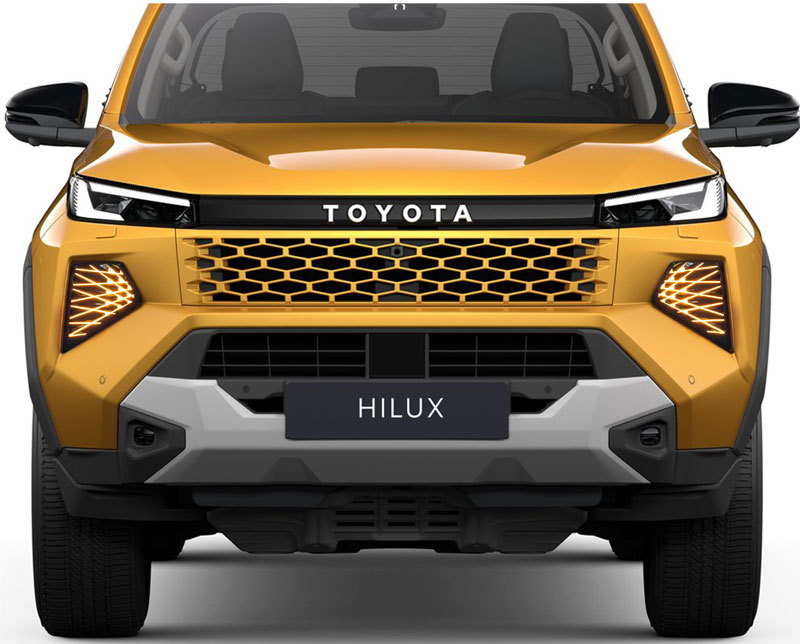 Suitable for 26 models of Toyota Hilux daytime running lights Hilux travo DRL modified LED front bumper fog lights