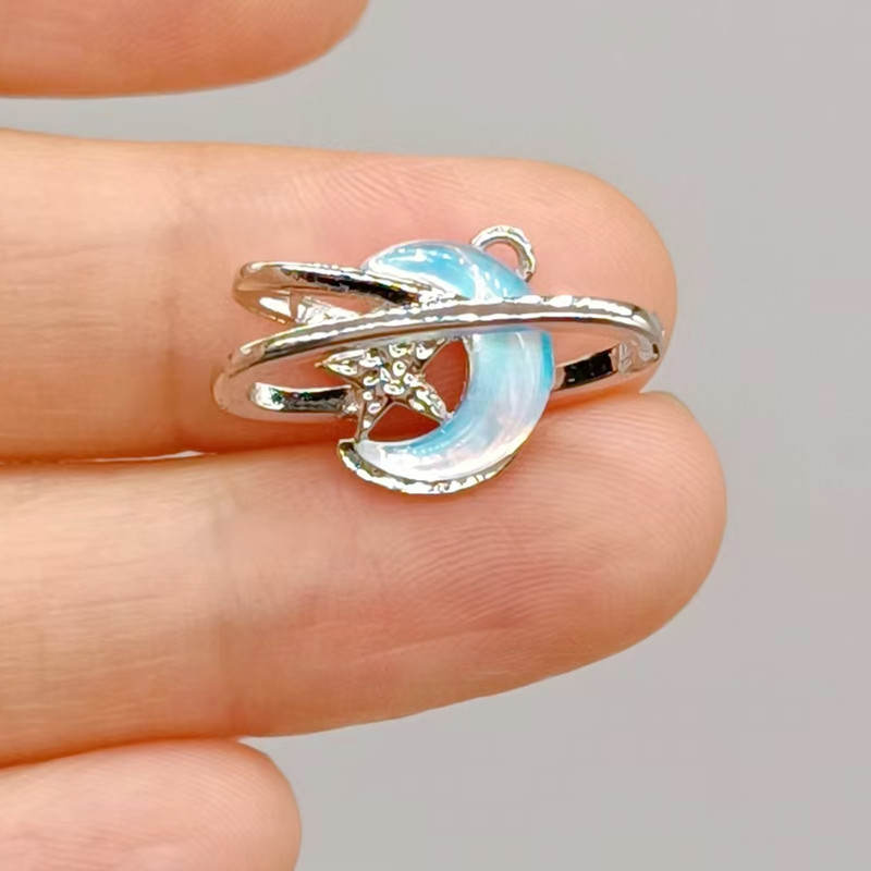 4g Weight Pendant Jewelry Making Type 15-20mm Jewelry Making Size DIY Jewelry Accessories Classification 1 Piece Quantity Alloy Material Clouds, Star, Moon Pattern All Seasons Season Polished Finish Cute, Sweet Style 1 Piece 15-20mm Alloy Clouds Star Moon Polished Pendant DIY Jewelry Accessories 2