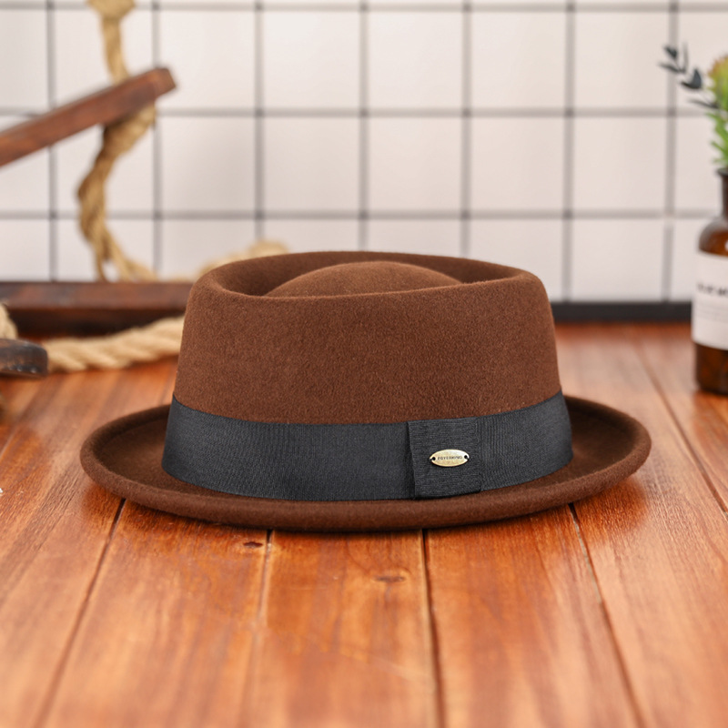 Otoño e invierno nuevo sombrero de lana pura cóncavo-convexo superior moda cálida cinta retro estilo británico gentleman sombrero de fieltro francés