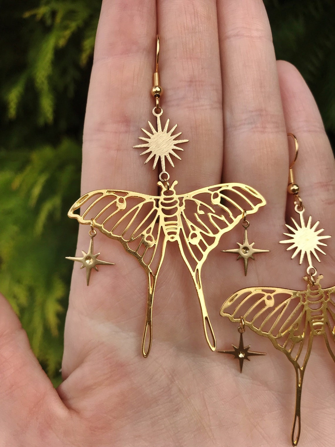 1 Pair Exaggerated Bohemian Sun Star Butterfly Plating Hollow Out Alloy Drop Earrings display picture 2